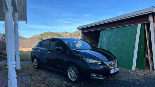 NISSAN LEAF 40kWh 40kWh Launch Edition