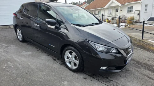 NISSAN LEAF 40kWh 40kWh Acenta