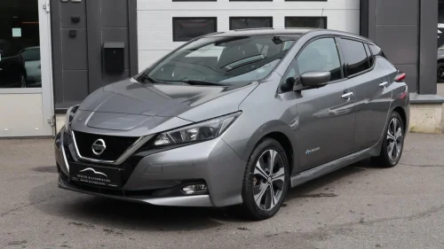 NISSAN LEAF 40kWh 40kWh/ N-Connecta/ ACC/ 360/ Rattvarme/ 17'/ NY EU