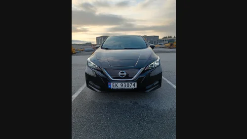 NISSAN LEAF 40kWh 40kWh Launch Edition
