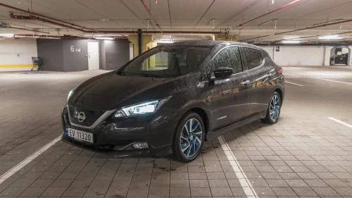 NISSAN LEAF 40kWh 40kWh Launch Edition