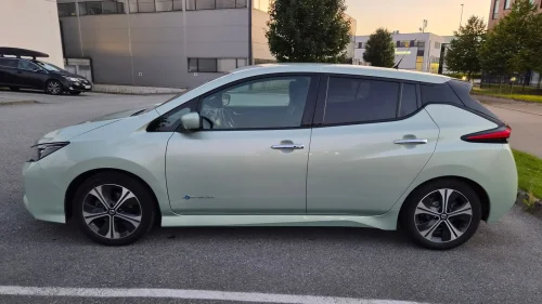 NISSAN LEAF 40kWh 40kWh Launch Edition