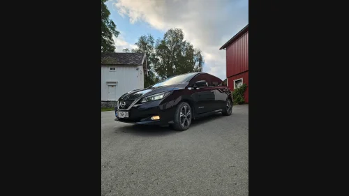 NISSAN LEAF 40kWh 40kWh Launch Edition