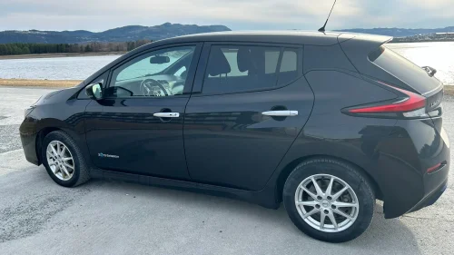 NISSAN LEAF 40kWh 40kWh Launch Edition