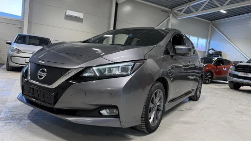 NISSAN Leaf 40kWh Tekna/Bose/Skinn/DAB+/Navi/V-ratt/USB +++