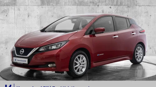 NISSAN LEAF 40kWh Tekna 40kwh | BOSE | Skinn |360kam ++