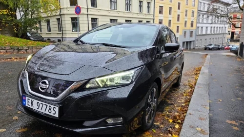 NISSAN LEAF 40kWh 40kWh Tekna/EU03.2028/Bose/360kam/vinterdekk