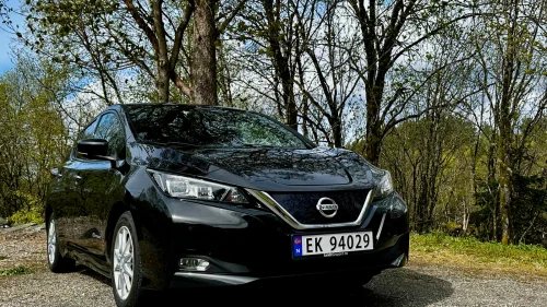 NISSAN LEAF 40kWh 40kWh Launch Edition