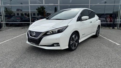 NISSAN LEAF 40kWh 40KWH 360KAMERA,RATTVARME,LAV KM