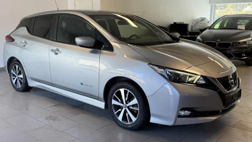 NISSAN LEAF 40kWh 40kWh Acenta Kamera ACC E-Pedal Navi EU-06.28 Norsk