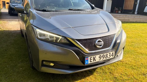 NISSAN LEAF 40kWh 40kwh, 360 kamera, adaptive cruise, EU OK.