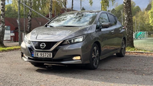NISSAN LEAF 40kWh 40kWh Tekna Leather ProPilot Park