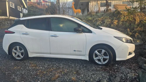 NISSAN LEAF 40kWh 40kWh Tekna
