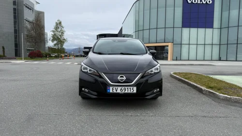 NISSAN Leaf 40kWh Launch Edition ACC 360 Keyless NAVI NY EU 2 år