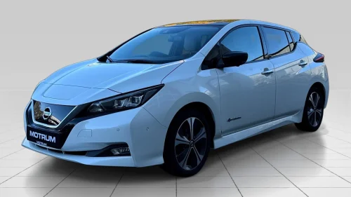 NISSAN Leaf 40kWh 40kWh Tekna 150HK m/ACC Bose Keyless 360*Kam Navi DAB++