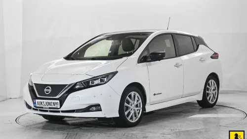 NISSAN Leaf 40kWh 40 KWH TEKNA BOSE ACC 360-KAMERA VARMER NAVI