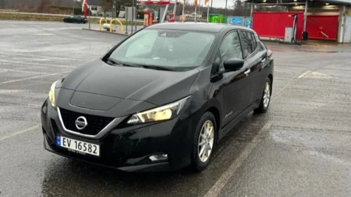 NISSAN LEAF 40kWh adaptiv cruisekontroll keyless parkeringssensor eu ok