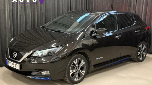NISSAN Leaf 40kWh 40kWh N-Connecta Delskinn/AdaptivCruise/Navi/V.Ratt