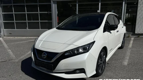 NISSAN Leaf 40kWh 40KWH TEKNA BOSE/DELSKINN/NAVI ++