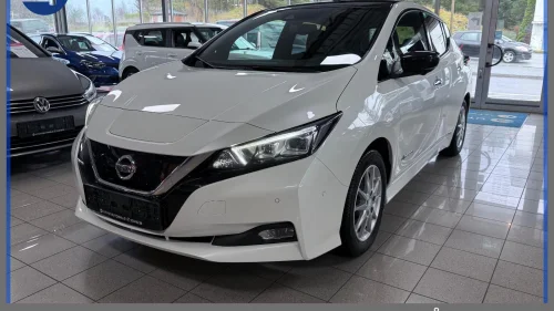 NISSAN Leaf 40kWh 40KWH 270KM WLTP TEKNA/NAVI/BOSE/360KAMERA/DELSKINN++