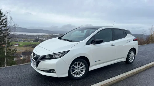 NISSAN Leaf 40kWh 40kWh Tekna 93324 km Eu godkjent til 13/08-2027