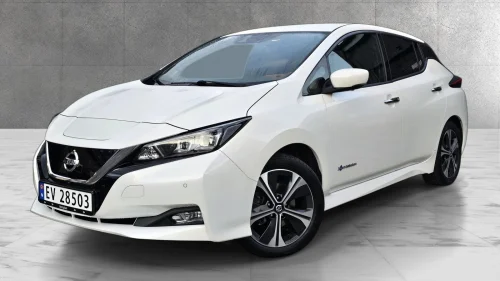 NISSAN Leaf 40kWh 40kWh TEKNA/BOSE/360°KAM/DELSKINN/NAVI/V.RATT/KEYLESS++