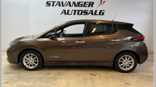 NISSAN Leaf 40kWh 40KWH/TEKNA/SKINN/360 KAMERA/DAB/NAVI/BOSE+++