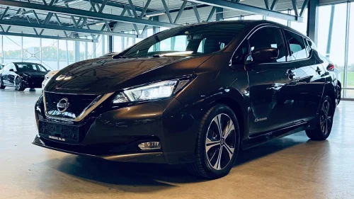 NISSAN Leaf 40kWh 40 Kwh - TEKNA - 360 grader k. - Varmepumpe - Tar innb.
