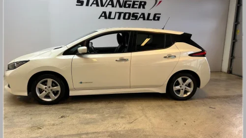NISSAN Leaf 40kWh 40KWH/TEKNA/BOSE/360 KAMERA/NAVI/DAB+/DELSKINN+++