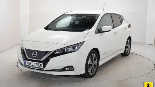 NISSAN Leaf 40kWh 40 KWH TEKNA BOSE ACC 360-KAMERA VARMER NAVI