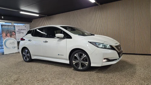 NISSAN Leaf 40kWh 40kWh Tekna / 270 km / Full Servicehistorikk