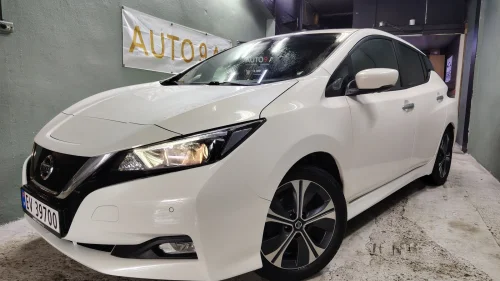 NISSAN Leaf 40kWh 40kWh Acenta 360Kamera Nyservet