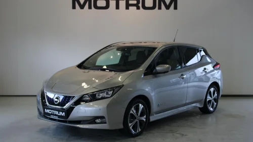 NISSAN Leaf 40kWh Tekna 150 hk m/ ACC Navi Kamera BOSE ProPilot S+V m.m.