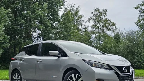 NISSAN Leaf 40kWh 40kWh Acenta,navi,kamera.