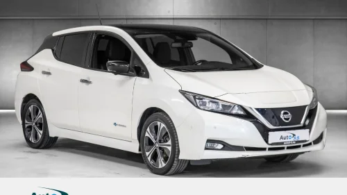 NISSAN Leaf 40kWh 40 kWh / N-CONNECTA / 360 / BLIS / ACC / BOSE /