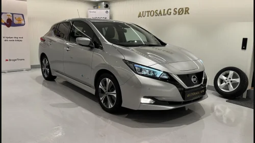 NISSAN Leaf 40kWh 40kWh Tekna/BOSE/360kam/Skinn/ACC/Ny service og EU!