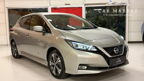 NISSAN Leaf 40kWh 40kWh Tekna ACC Navi Rattvarme 360-Kam Ny service!