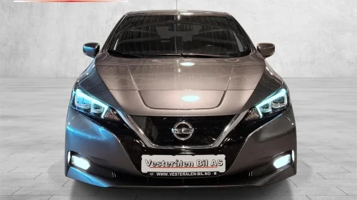 NISSAN Leaf 40kWh N-Connecta 40kWh, ACC, 360, Navi, BT, Garanti, ++