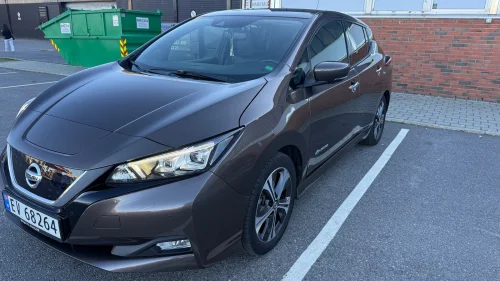 NISSAN Leaf 40kWh Tekna 40 kWh / 360 kam/ProPILOT / CarPlay