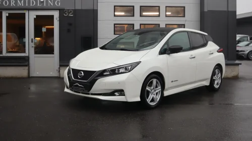 NISSAN Leaf 40kWh 40kWh/ Tekna/ Bose/ Skinn/ ACC/ E-Pedal/ Rattvarme+