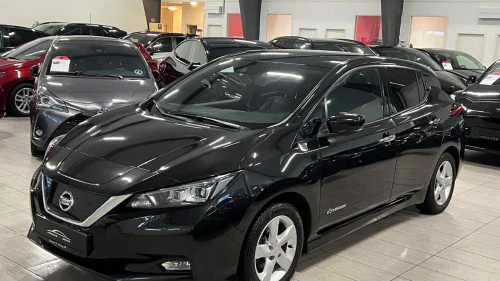 NISSAN Leaf 40kWh TEKNA / BOSE / DELSKINN/ 40kWh / NORSK