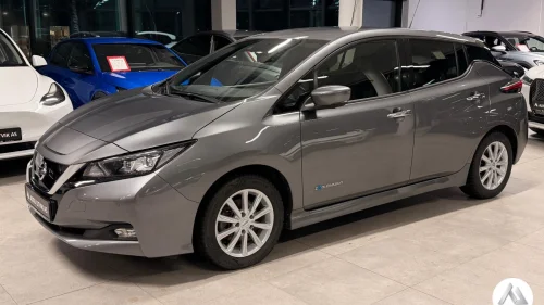 NISSAN Leaf 40kWh TEKNA/SKINN/NAVI/ACC/BOSE/R.KAM/DAB/40kWh/270KM
