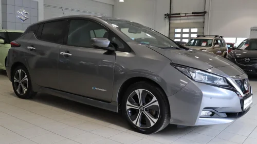 NISSAN Leaf 40kWh El 40kWh Tekna. Propilot, e-Pedal, BOSE, 360 cam.