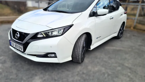 NISSAN Leaf 40kWh 40kWh N-Connecta/LAV-KM