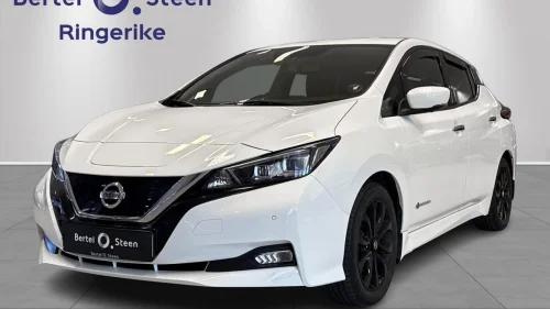 NISSAN Leaf 40kWh 270km(WLTP)/Tekna/ACC/Bose/ProPilot/Delskinn/DAB/Navi