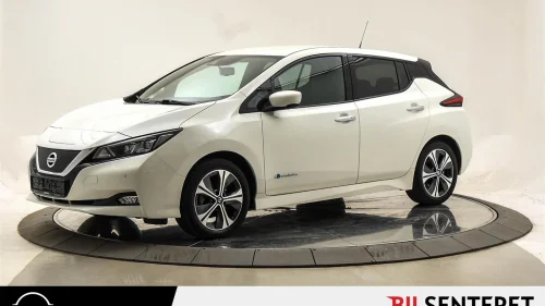 NISSAN Leaf 40kWh 40KWH Tekna 360kamera, ACC, Bose, Navi, Delskinn