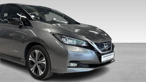 NISSAN Leaf 40kWh 1 eier/360 kamera/Varme i ratt/Keyless +++