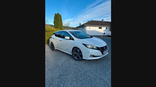 NISSAN Leaf 40kWh 40kWh Tekna. Skinn. 360 kamera. Bose. Selges billig.