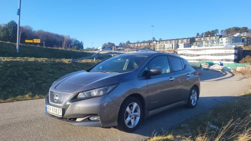 NISSAN Leaf 40kWh 40kWh Acenta 270 km WLTP. Billigste 19 mod