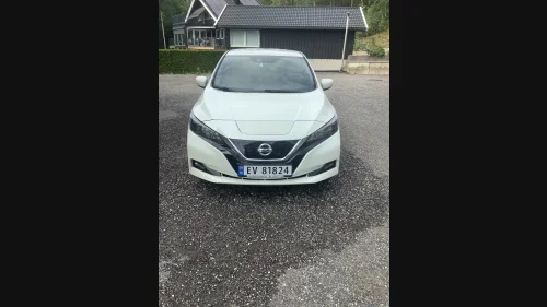 NISSAN Leaf 40kWh ZE1